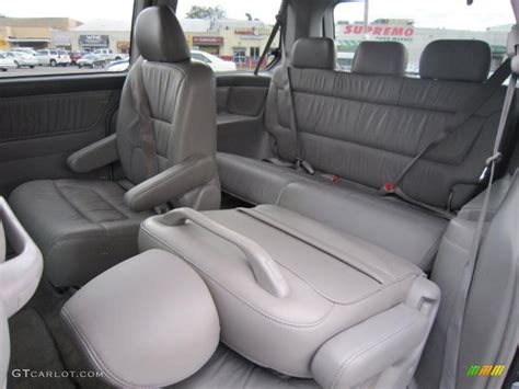 Interior dimensions of 2010 honda odyssey