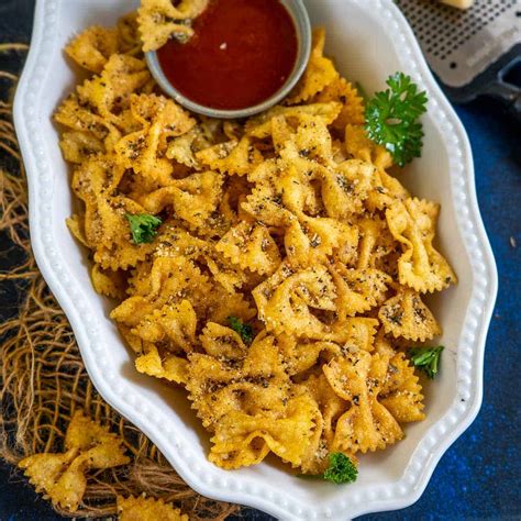 Italian Pasta Chips Recipe | Deporecipe.co