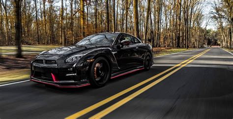 2017 Nissan GT-R Nismo Black - Supercars News and Information