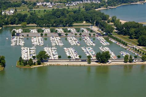 Bay Point Marina and Resort in Marblehead, OH, United States - Marina Reviews - Phone Number ...