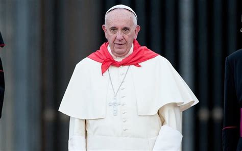 Pope Francis Ditches New Year's Services Due to Back Pain