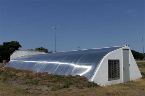 Greenhouse-in-the-snow: Tropical growing in all seasons | Aquaponics system, Aquaponics ...