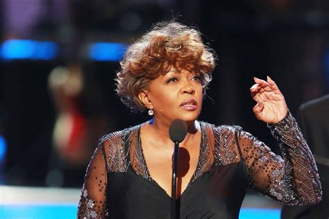 10 Best Anita Baker Songs of All Time - Singersroom.com