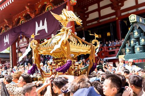 Asakusa Sanja Matsuri Festival 2024 in Tokio - Rove.me