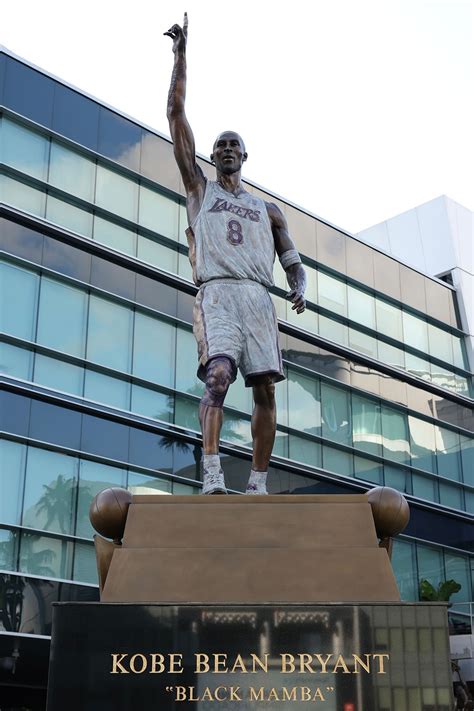 Kobe Statue Ceremony 2/8/24 Photo Gallery | NBA.com