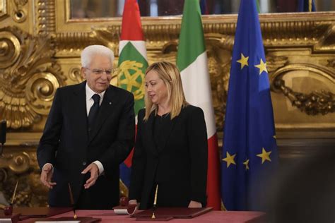 Far-right leader Giorgia Meloni sworn in as Italian prime minister ...