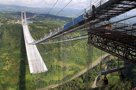 5 Most Dangerous Bridges To Cross In The World - lifeberrys.com