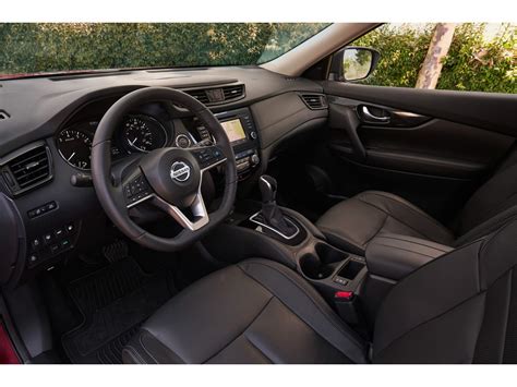 2020 Nissan Rogue: 56 Interior Photos | U.S. News