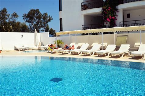 Salinas Beach Hotel Pool: Pictures & Reviews - Tripadvisor