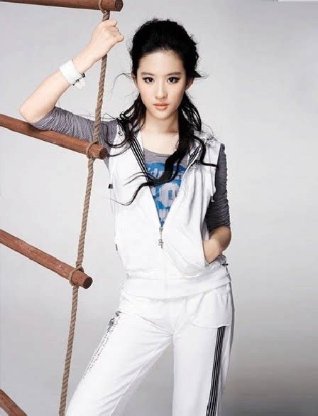 World's Most Beautiful Women: Crystal Liu