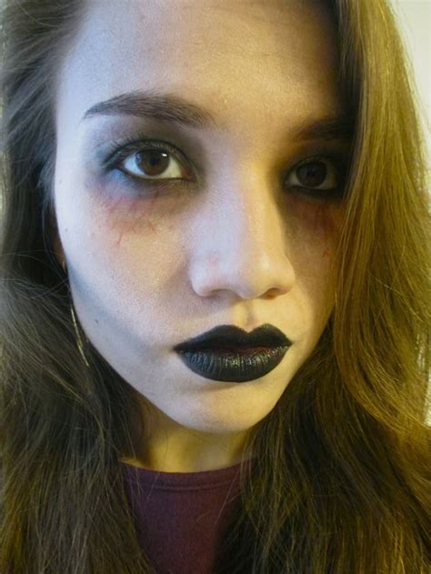 Easy Zombie Makeup That You Can Do With Products You Already Own (Braaaaaiiinnnss Sold ...