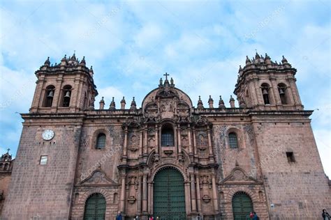 Cathedral of Santo Domingo – Stock Editorial Photo © Pakhnyushchyy #129588960