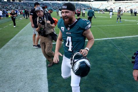 Eagles Make Jake Elliott Highest Paid Kicker in NFL History