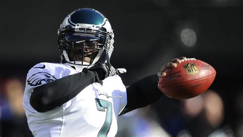 Michael Vick's new Eagles contract heavy on incentives