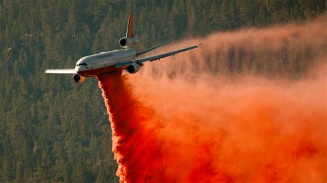 Bigger, Faster Air Tankers Help Forest Service Tackle Wildfires : NPR