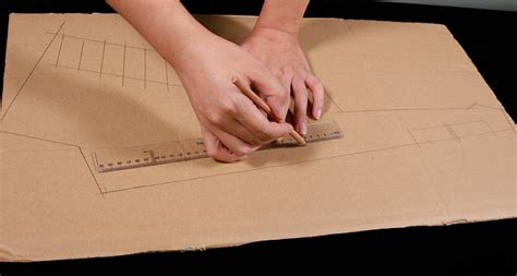 How to DIY a Playable Keytar With Cardboard : 10 Steps (with Pictures ...