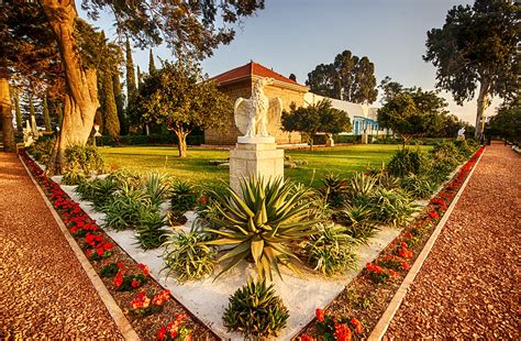 Tablet of Visitation for Bahá'u'lláh and the Bab