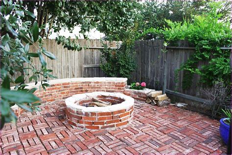 Brick Patio With Fire Pit | Fire Pit Design Ideas