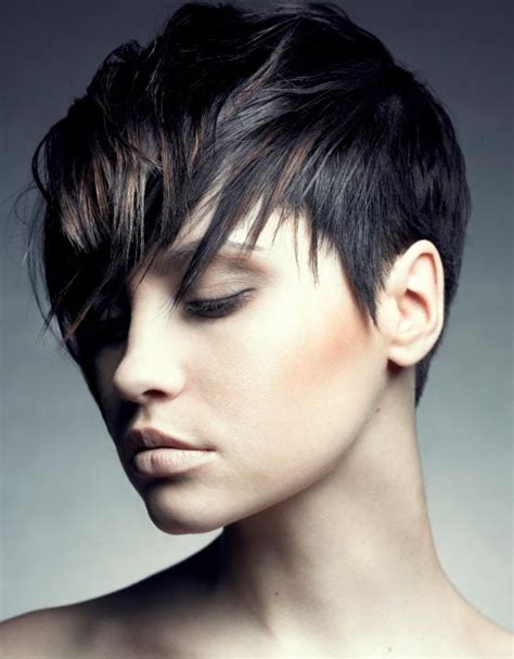 Asymmetrical Short Hairstyles for Women in 2023