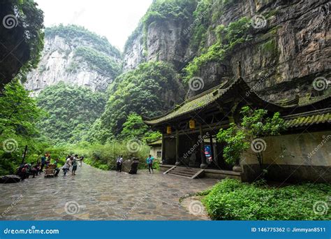 Ist Natürlicher Brückenpark Wulong in Chongqing-Porzellan, Dieses Der Berühmte Platz in Der ...