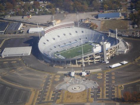 Liberty Bowl Memorial Stadium (Memphis, 1965) | Structurae