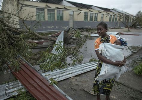 Cyclone’s huge floods endangers thousands in southern Africa - NEWS 1130