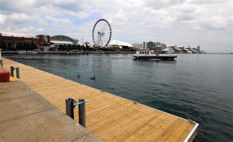 New boat dock opens at Navy Pier, free this weekend - Chicago Tribune