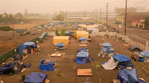 Portland families forced to sell their homes as concerns mount over homeless camps | Fox News