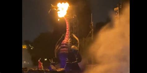 Fire Erupts During Last Night's Fantasmic! Performance at Disneyland ...