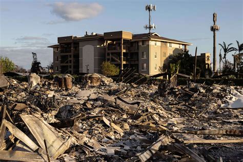 Fires engulf Hawaii forcing evacuations - ABC News