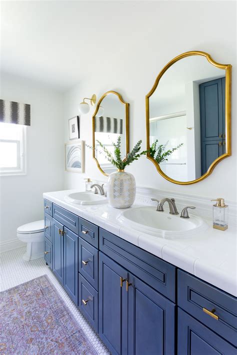 Blue And White Bathroom Ideas - Give your walls the the wow factor with intense blue and ...