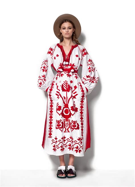 The Rise of Ukrainian National Costume in Fashion | Vogue : r ...