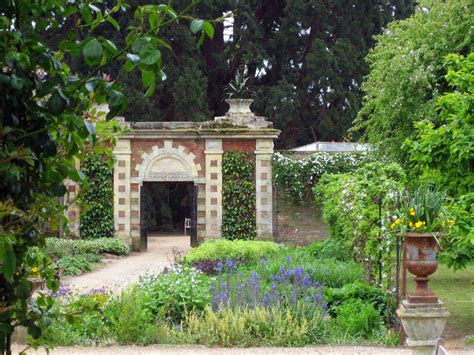 Somerleyton Hall Garden