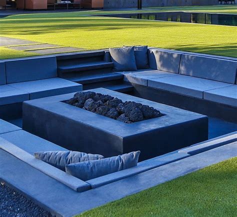 Backyard Design Idea - Create A Sunken Fire Pit For Entertaining Friends | CONTEMPORIST | Modern ...