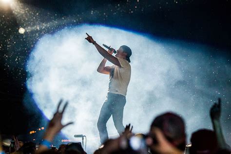 Luke Bryan offers new date for rained-out concert in Michigan - mlive.com