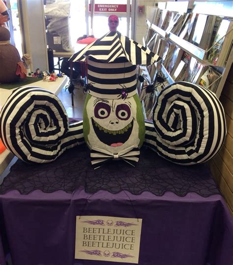 Halloween Pumpkin Decorating. No carve. Pumpkin Beetlejuice ...