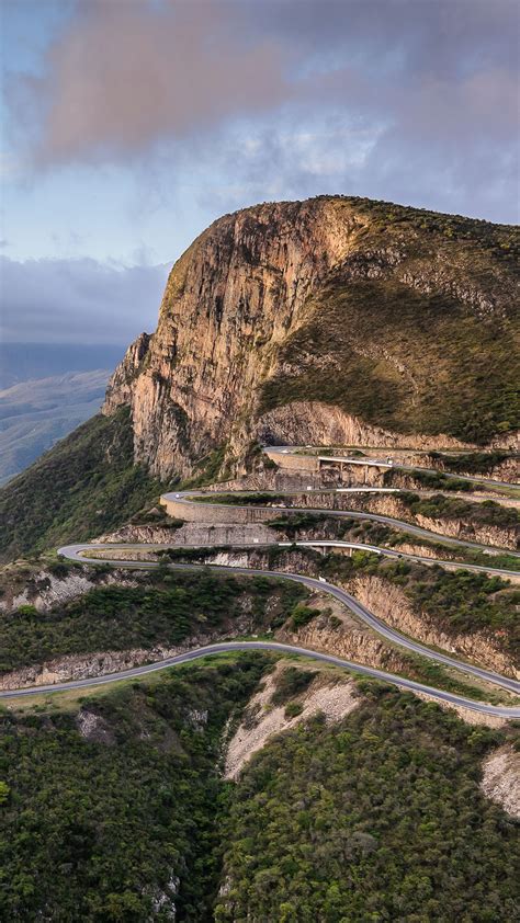 The Serra da Leba Road near Lubango, Huíla province, Angola | Windows ...