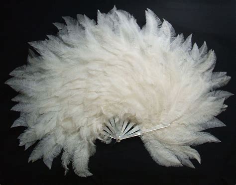 1920 - Ostrich feather hand fan | Hand fan, Hand held fan, Feather fan