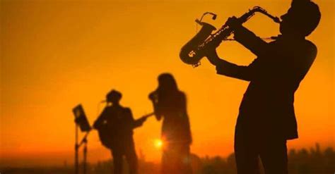 What Is Jazz Music? With 7 Top Examples and History - Music Industry How To