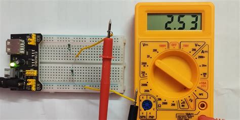 How Voltage Divider Circuit Works?