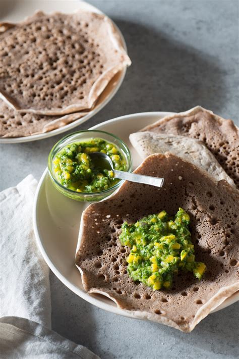 Injera with Cilantro Mango Chutney | Oh My Veggies