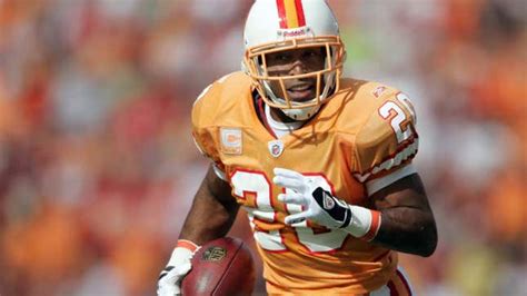 Tampa Bay Bucs bring back cursed creamsicle uniforms