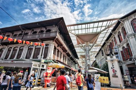 Singapore Chinatown Street Market - Night Market in Singapore Chinatown – Go Guides