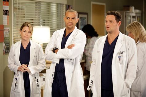 Grey's Anatomy: 10 Season 13 Spoilers From The Cast - Page 4 of 10 - Fame10