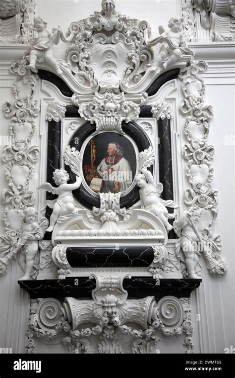 Altar in the Wurzburg Cathedral. Roman Catholic cathedral in Wurzburg, Bavaria, Germany ...