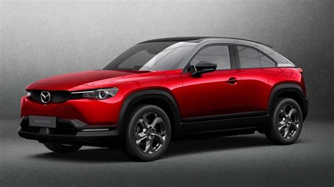 Payne: Mazda MX-30 boasts full-EV and Wankel plug-in models