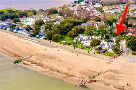 THE 10 BEST Mudeford Vacation Rentals in Mudeford, England