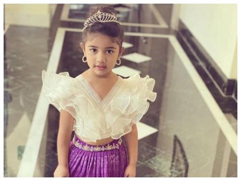 Allu Arjun daughter cute video Allu Arjun's daughter Arha's latest ...