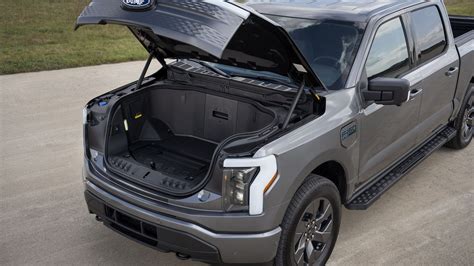 2024 Ford F-150 Lightning Flash costs $72,090, bundles popular tech