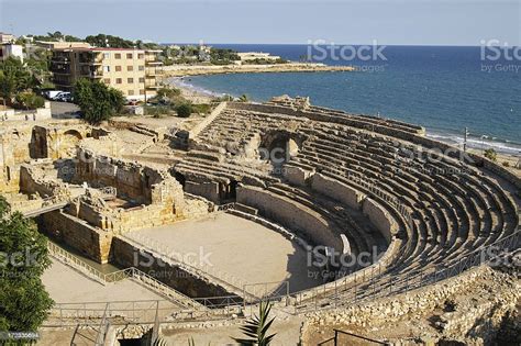 Anfiteatro Romano Tarragona Foto de stock y más banco de imágenes de Aire libre - Aire libre ...